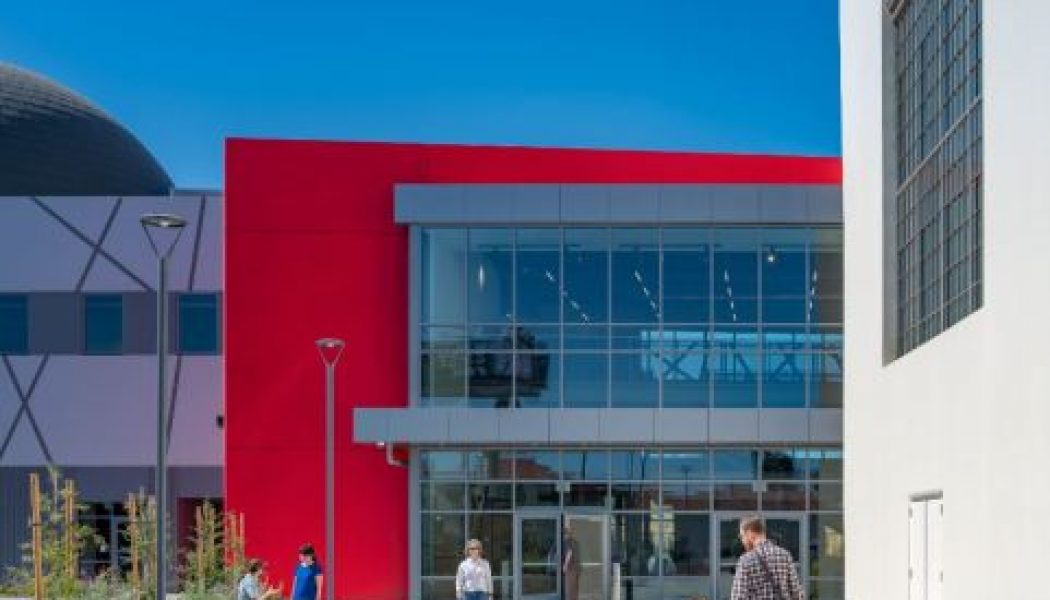 SACRAMENTO’S NEW SCIENCE MUSEUM FEATURES A PLANETARIUM AND MORE THAN 100 EXHIBITS