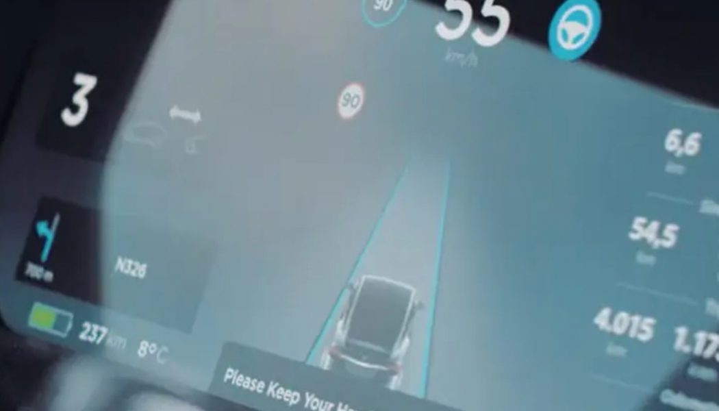 California Targets Tesla ‘Full Self-Driving’ With Newly Passed Bill